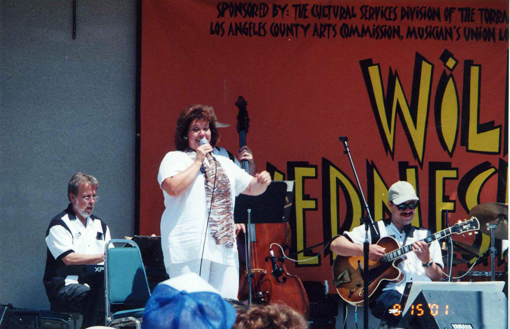 Wild Wednesday Music, Torrance, CA (2001)